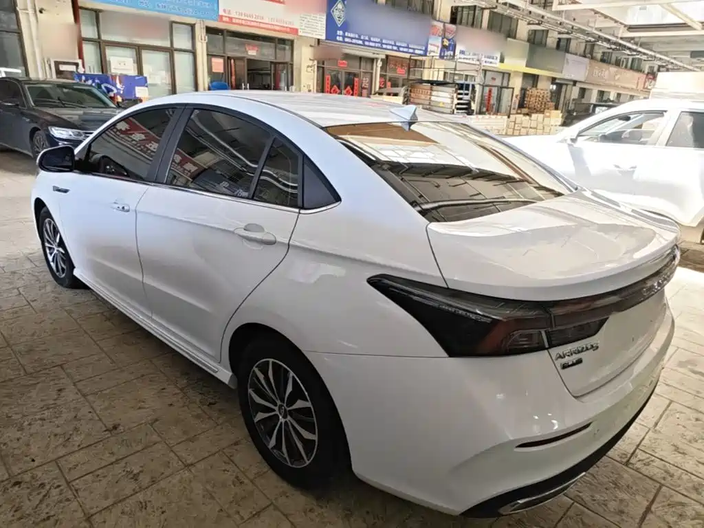 Chery Arrizo 5 PLUS — миниатюра 5