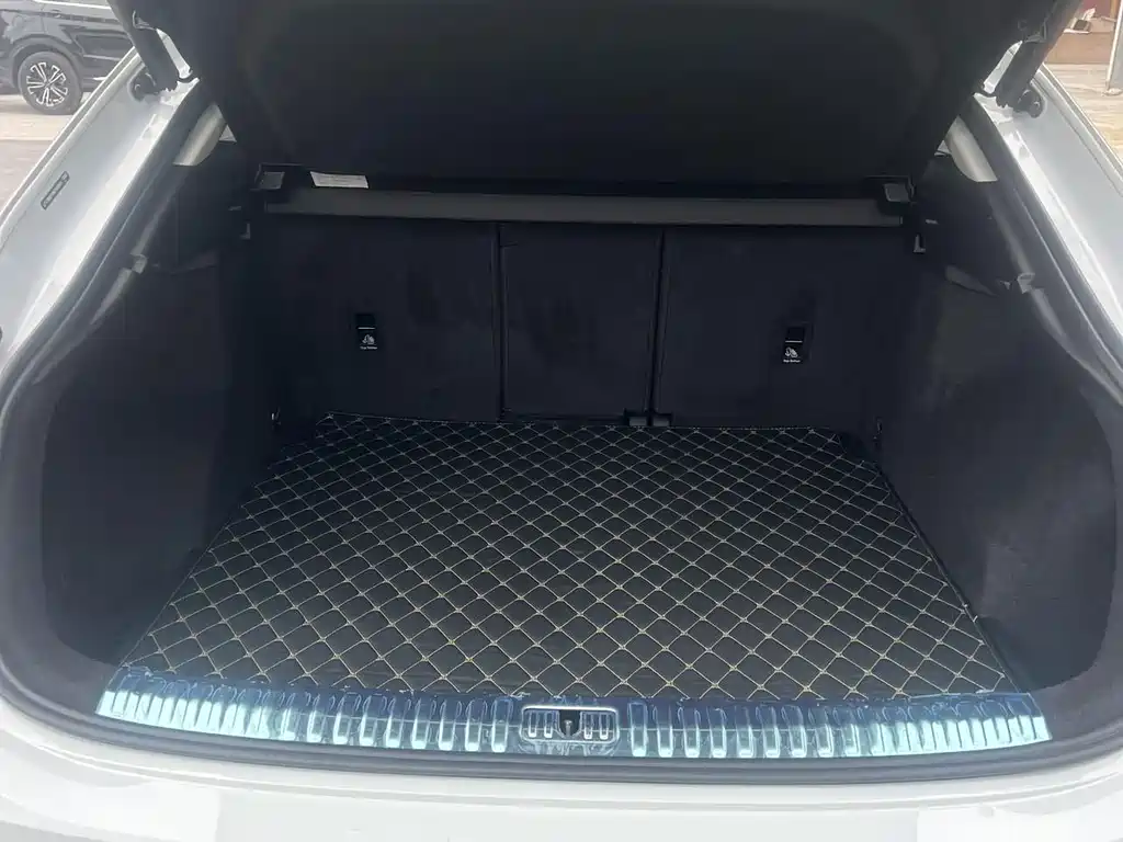 Audi Q3 Sportback — миниатюра 30