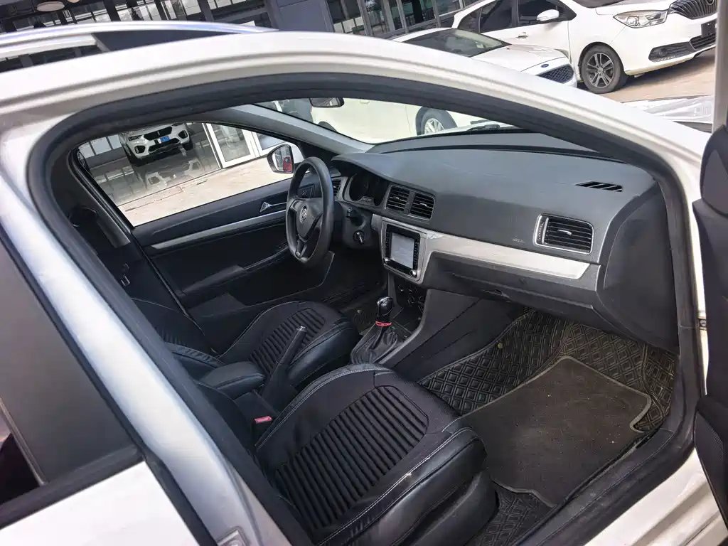 Volkswagen Gran Lavida — миниатюра 17