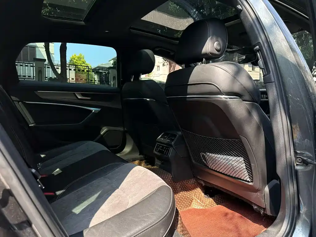 Audi A6L New Energy — миниатюра 7