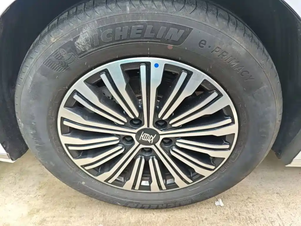 BYD Xia — миниатюра 23