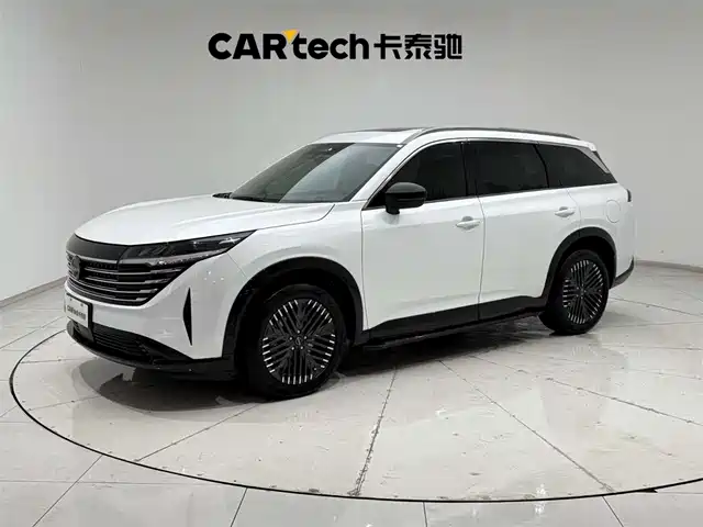 nissan exploring-the-land