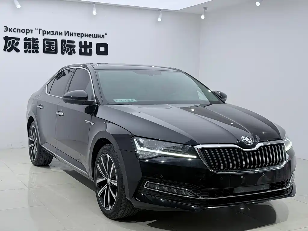 Skoda Superb — миниатюра 3