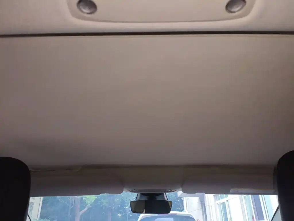 Tesla Model 3 — миниатюра 18