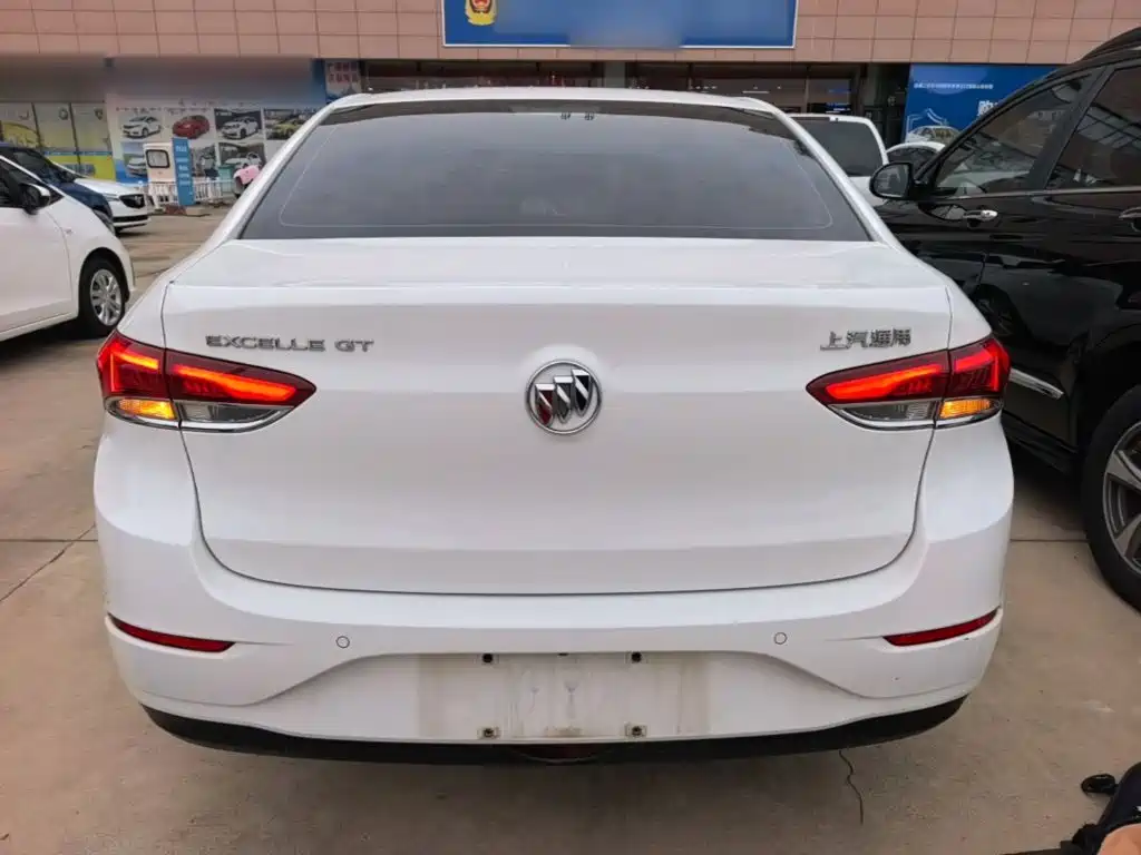 Buick Excelle — миниатюра 6