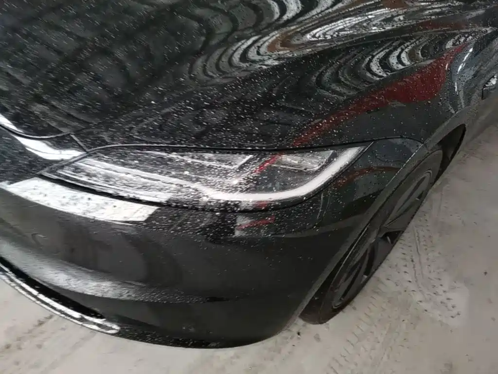 Tesla Model 3 — миниатюра 24