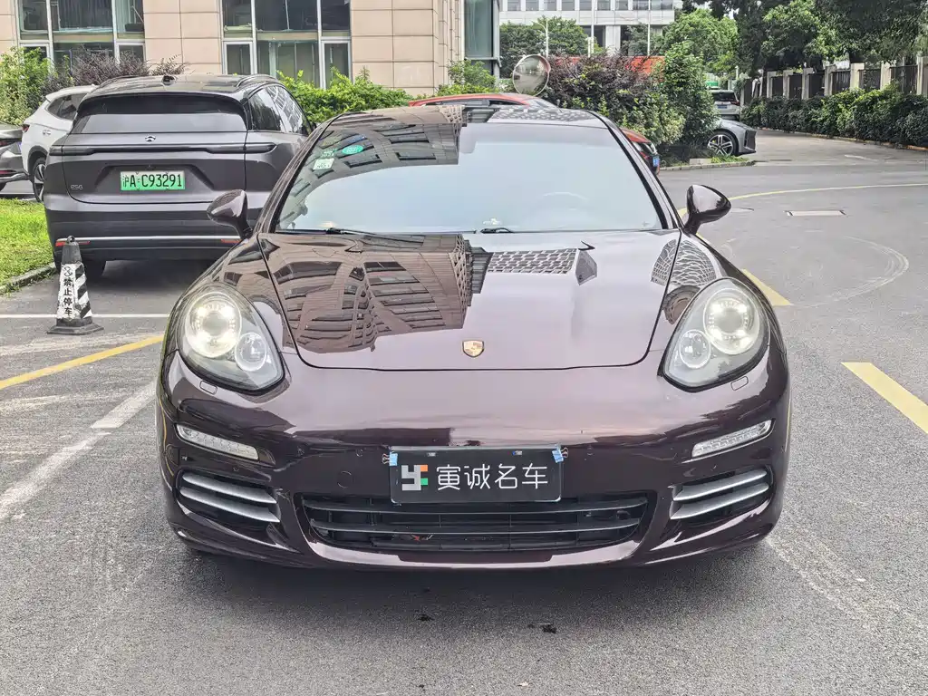 Porsche Panamera 2010 Panamera 4 3.6L