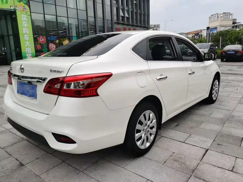 Nissan Sylphy — миниатюра 5