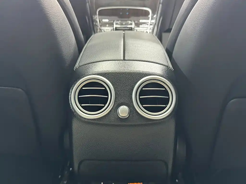 Mercedes-Benz GLC — миниатюра 15