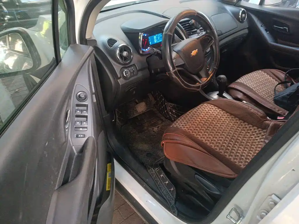 Chevrolet Trax — миниатюра 12