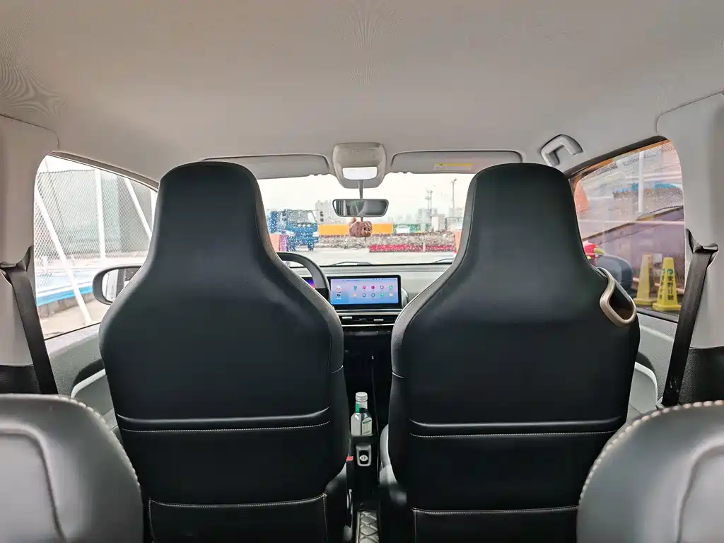 Baojun KiWi EV — миниатюра 9