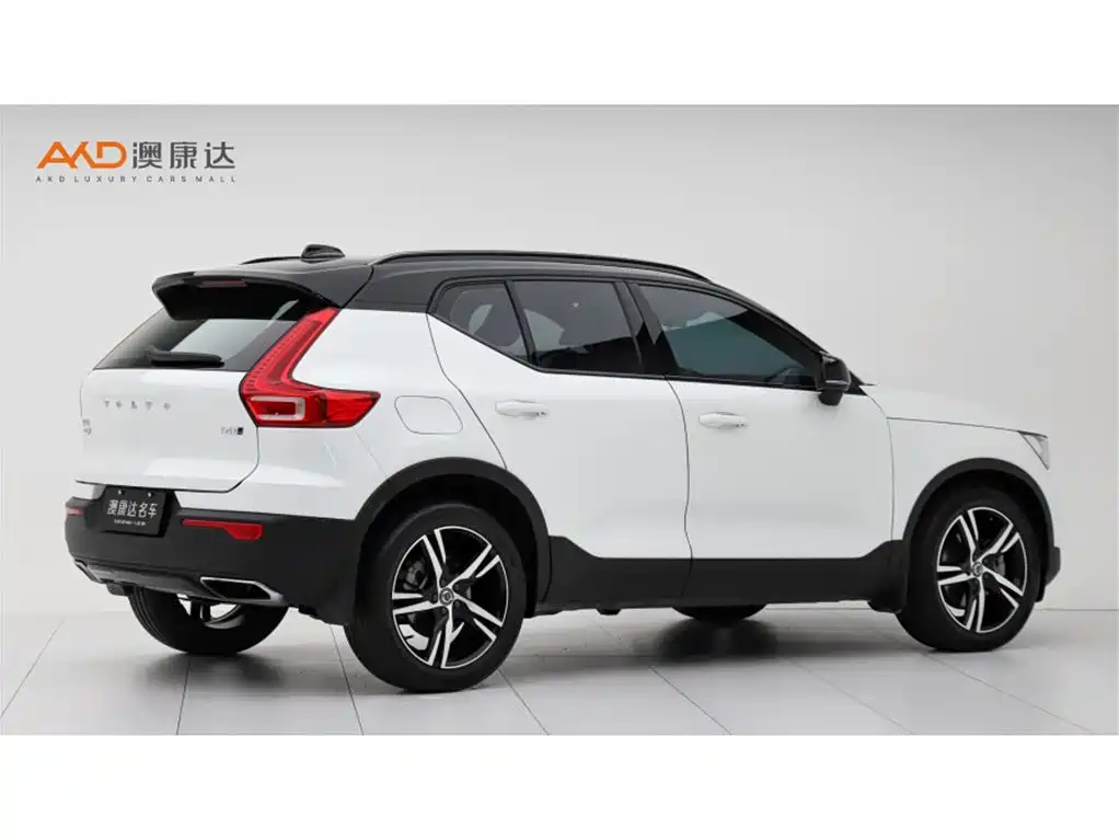Volvo XC40 — миниатюра 3