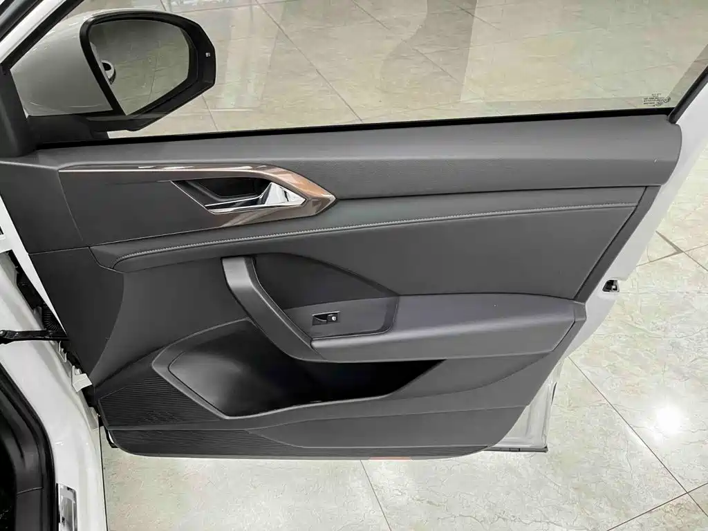 Volkswagen Tharu — миниатюра 17