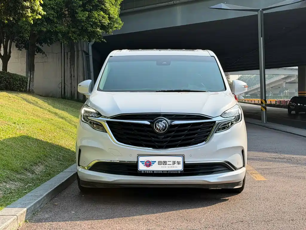 Buick GL8 — миниатюра 2