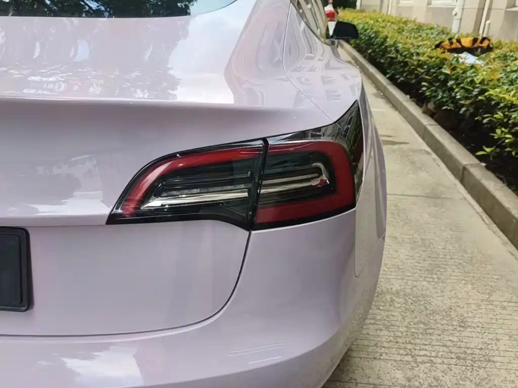 Tesla Model 3 — миниатюра 8