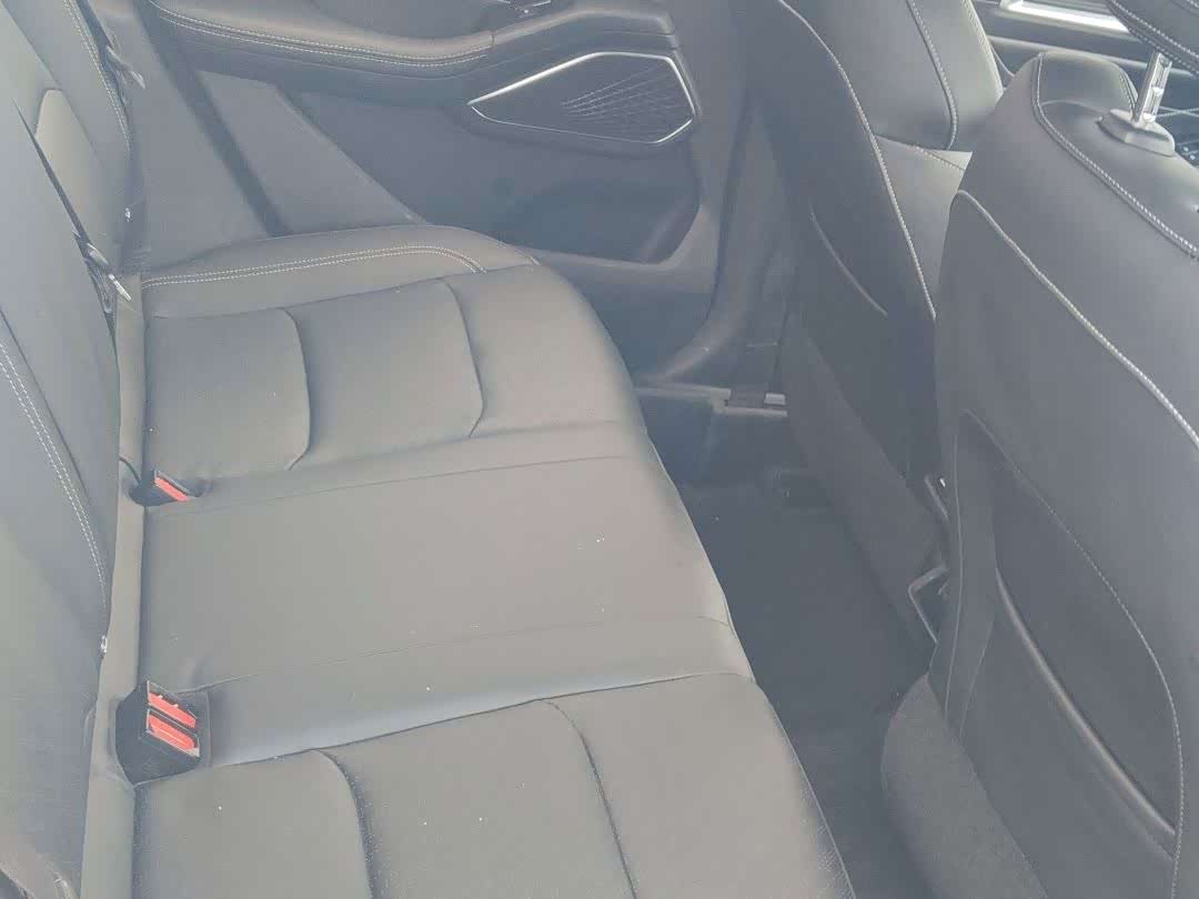 Geely Emgrand 1.5 л 2022 г. Белый, пробег 35000 км