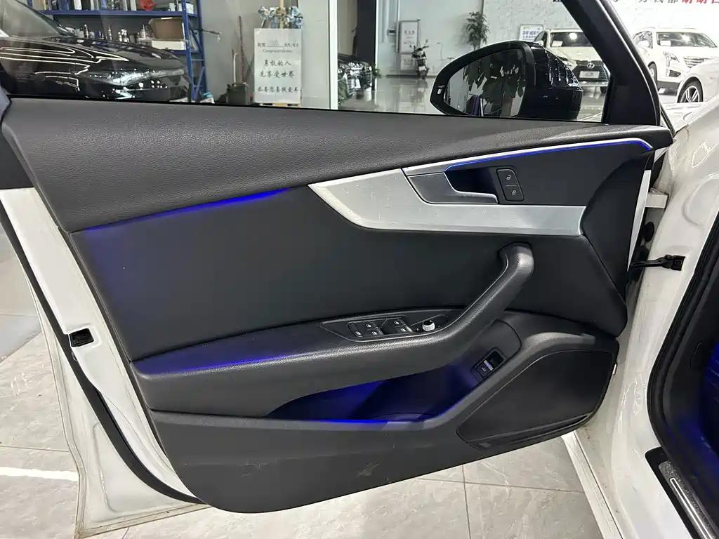 Audi A4L — миниатюра 10