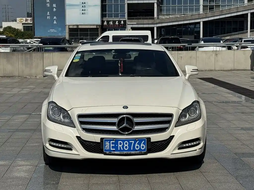 Mercedes-Benz CLS — миниатюра 2