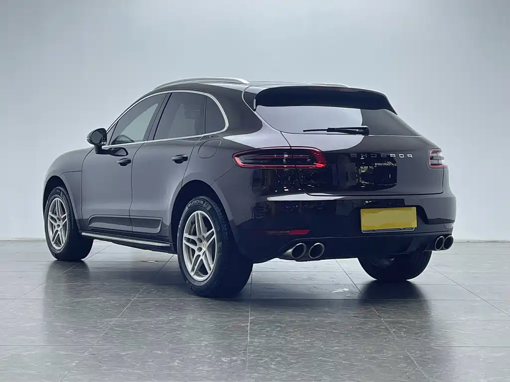 Porsche Macan — миниатюра 6