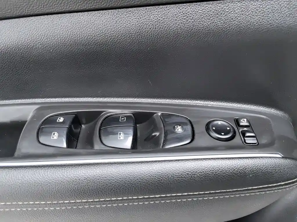 Renault Koleos — миниатюра 9
