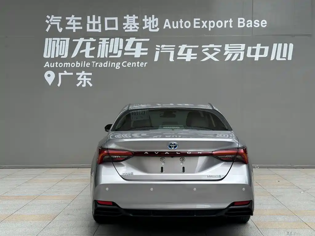 Toyota Avalon 2019 2.5L Luxury V