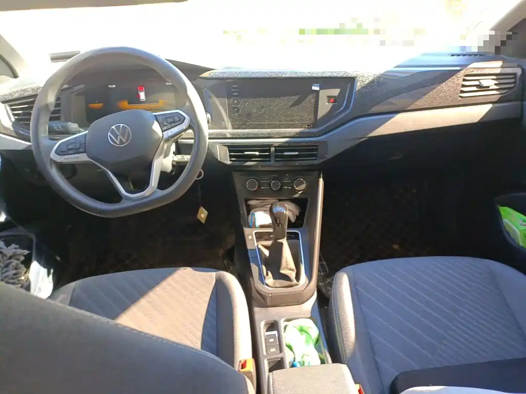 Volkswagen Lavida — миниатюра 5