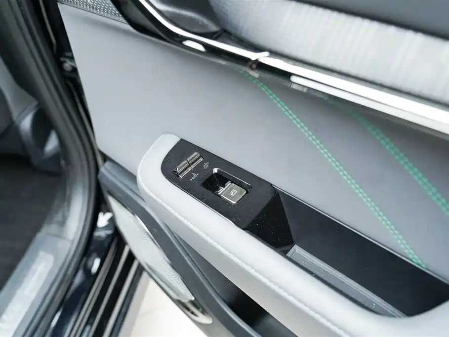 ZEEKR EXTREME KRYPTON 001