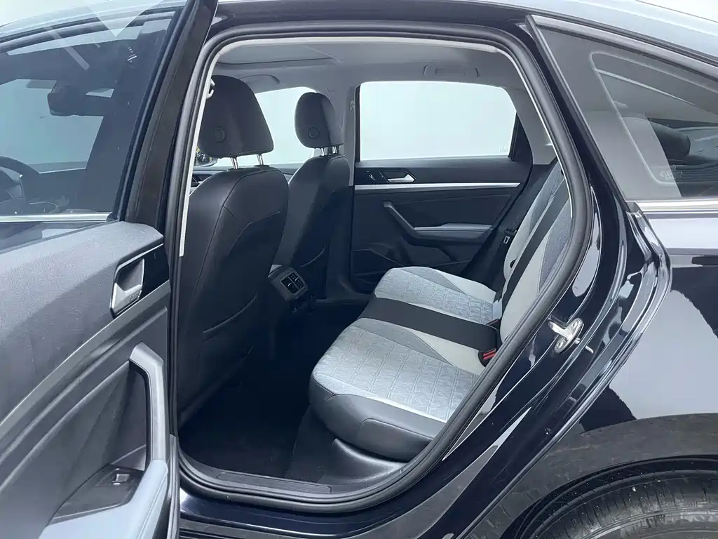 Volkswagen Lavida — миниатюра 14
