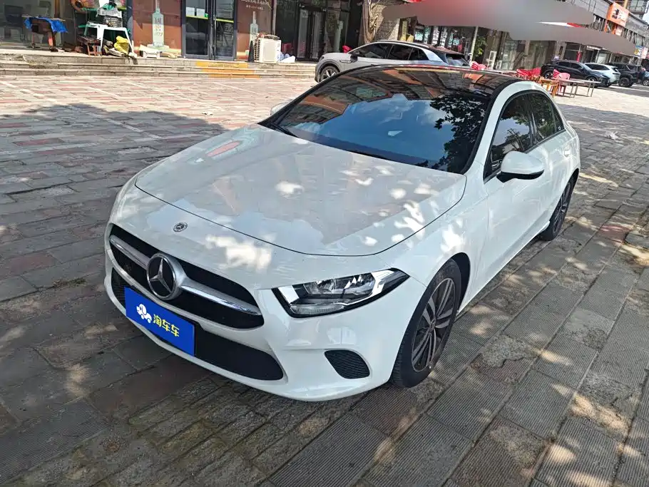 奔驰A级 2022款 A 180 L 运动轿车 2022