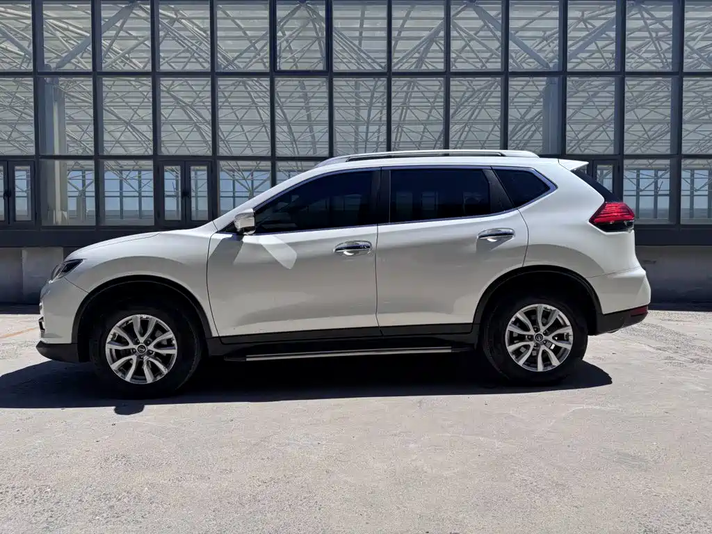 Nissan X-Trail — миниатюра 5