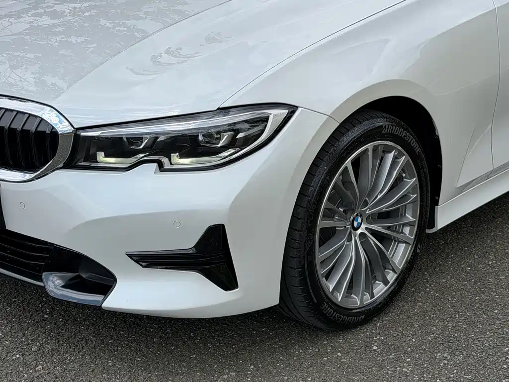 BMW 3 Series — миниатюра 4