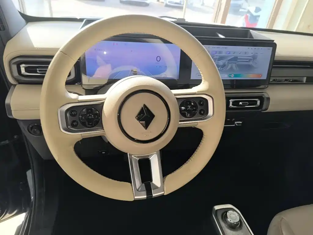 Baojun Yueye — миниатюра 11