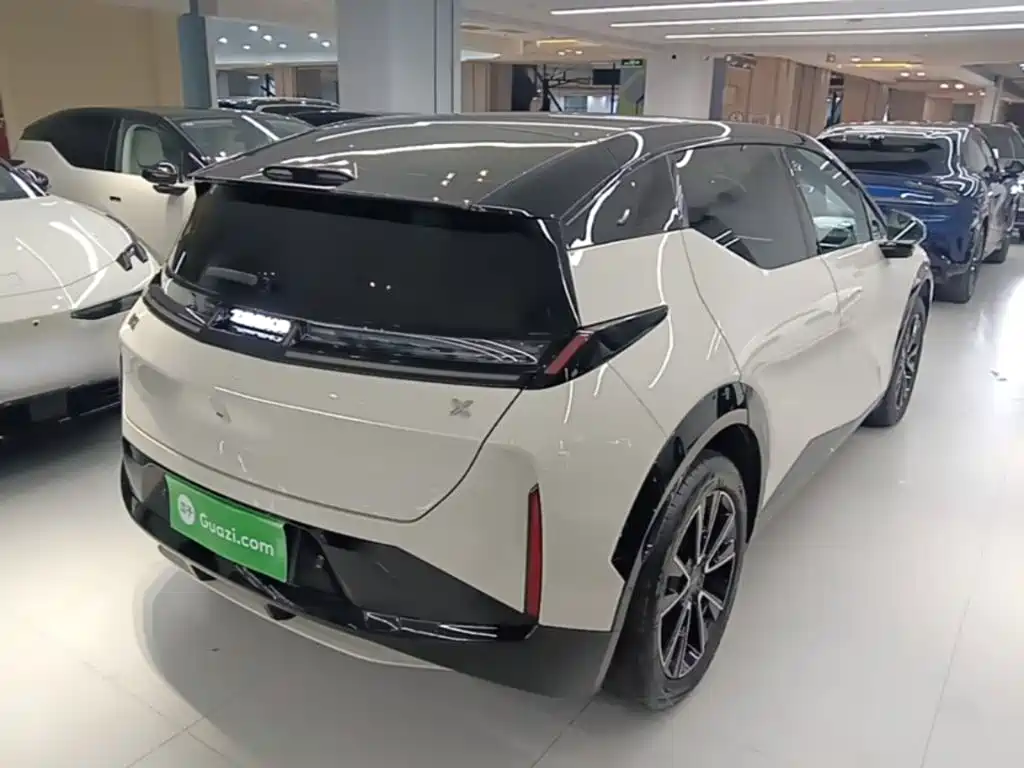 Zeekr X 2025 мест