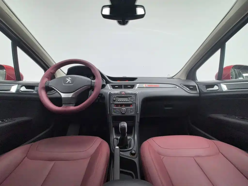 Peugeot 308 — миниатюра 5