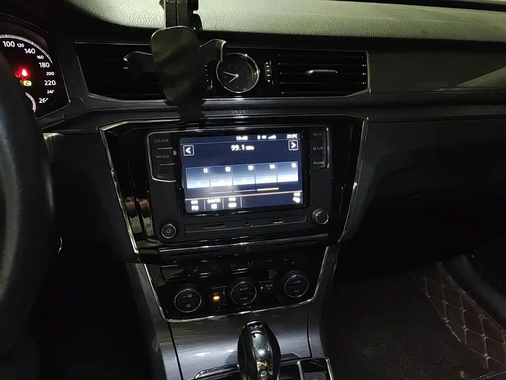 Volkswagen Passat — миниатюра 14