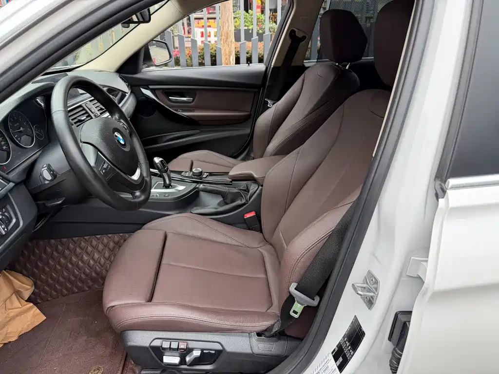 BMW 3 Series — миниатюра 8