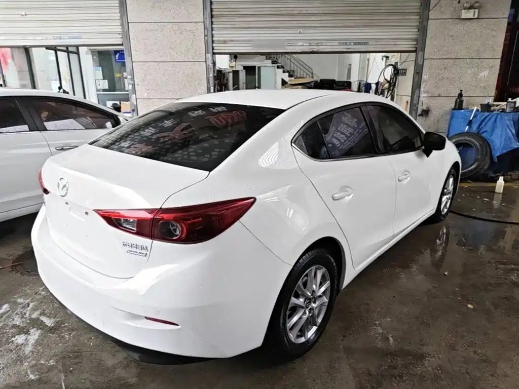Mazda 3 Axela — миниатюра 7