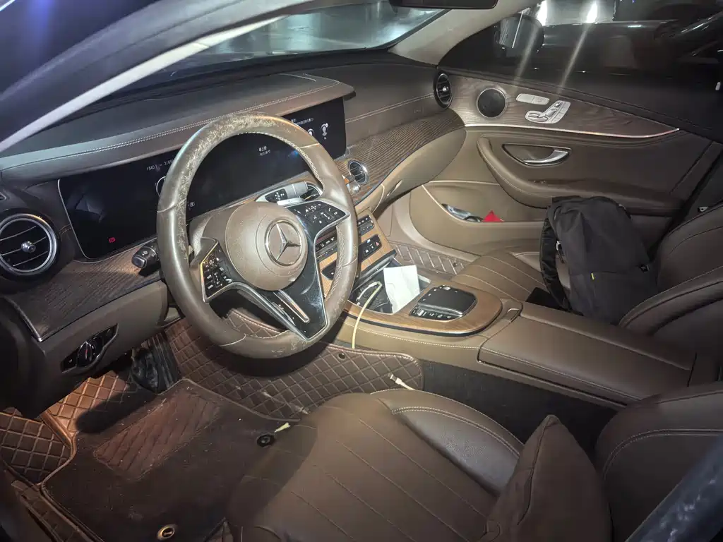 Mercedes-Benz E-Class — миниатюра 4