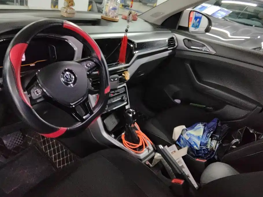 Volkswagen T-Cross — миниатюра 12