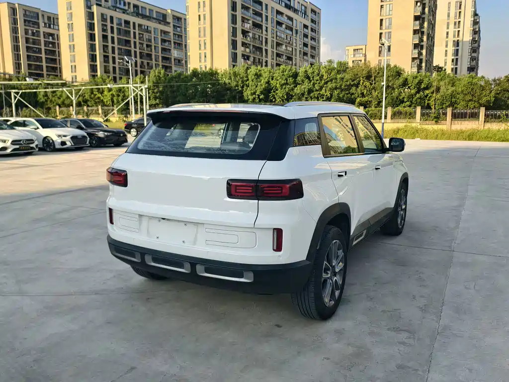 Geely Icon — миниатюра 6