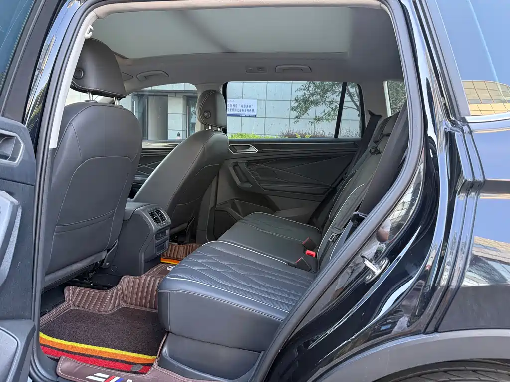 Volkswagen Tiguan L — миниатюра 9