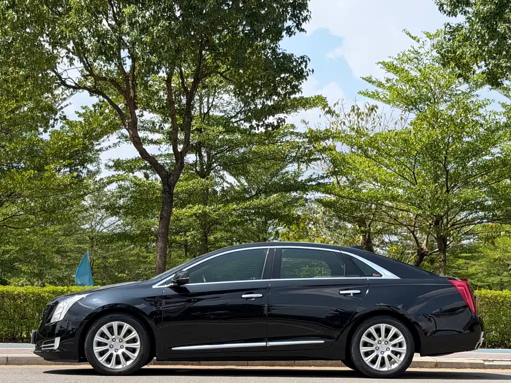 Cadillac XTS — миниатюра 7