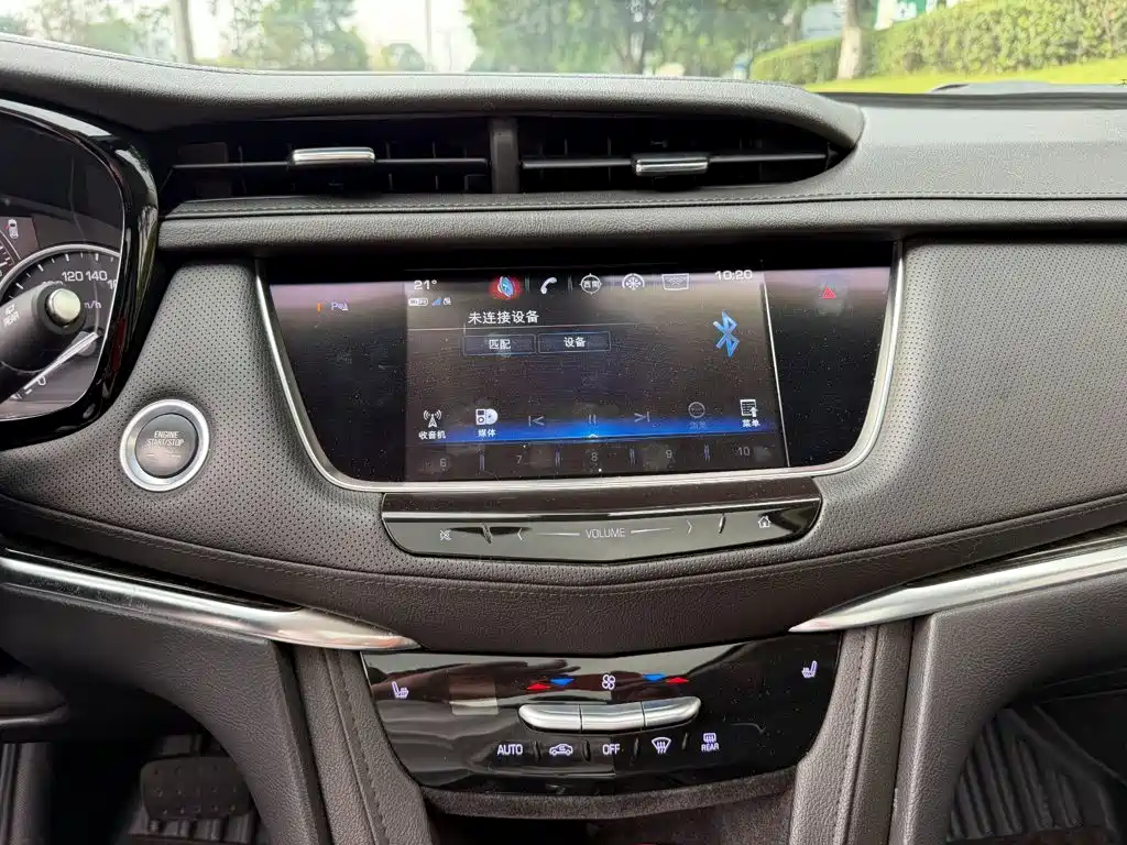 Cadillac XT5 — миниатюра 10