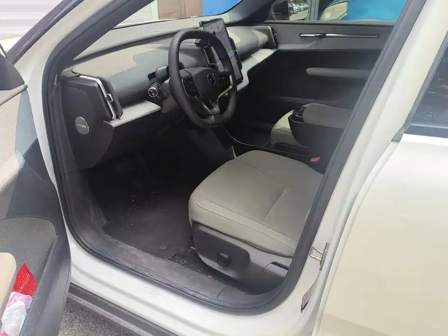 Volvo EX30 — миниатюра 9