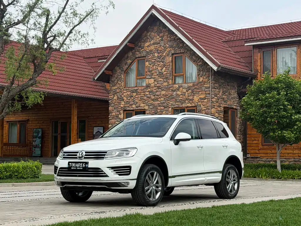 Купить Volkswagen Touareg