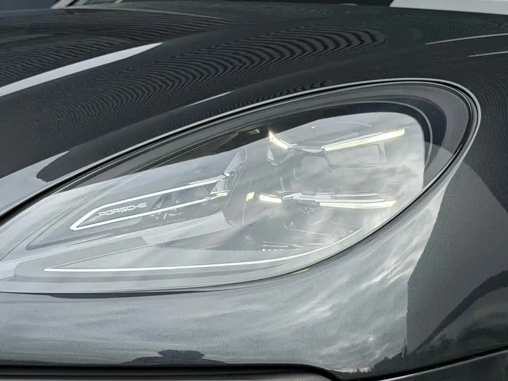 Porsche Macan — миниатюра 6
