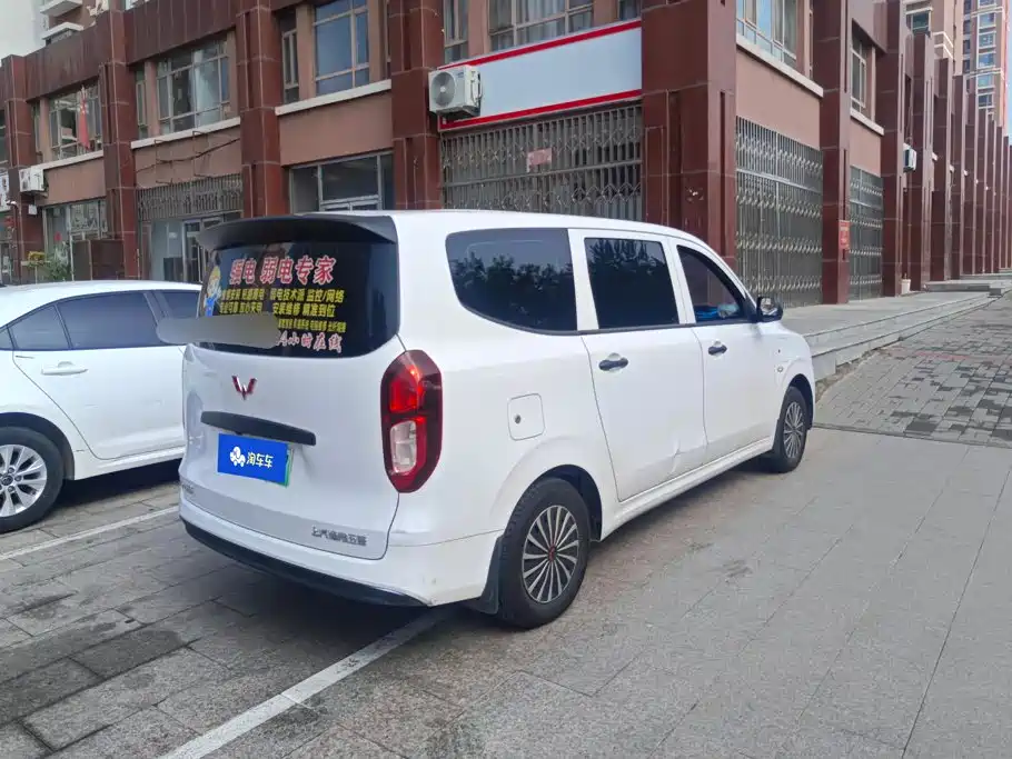 Wuling Hongguang EV — миниатюра 3