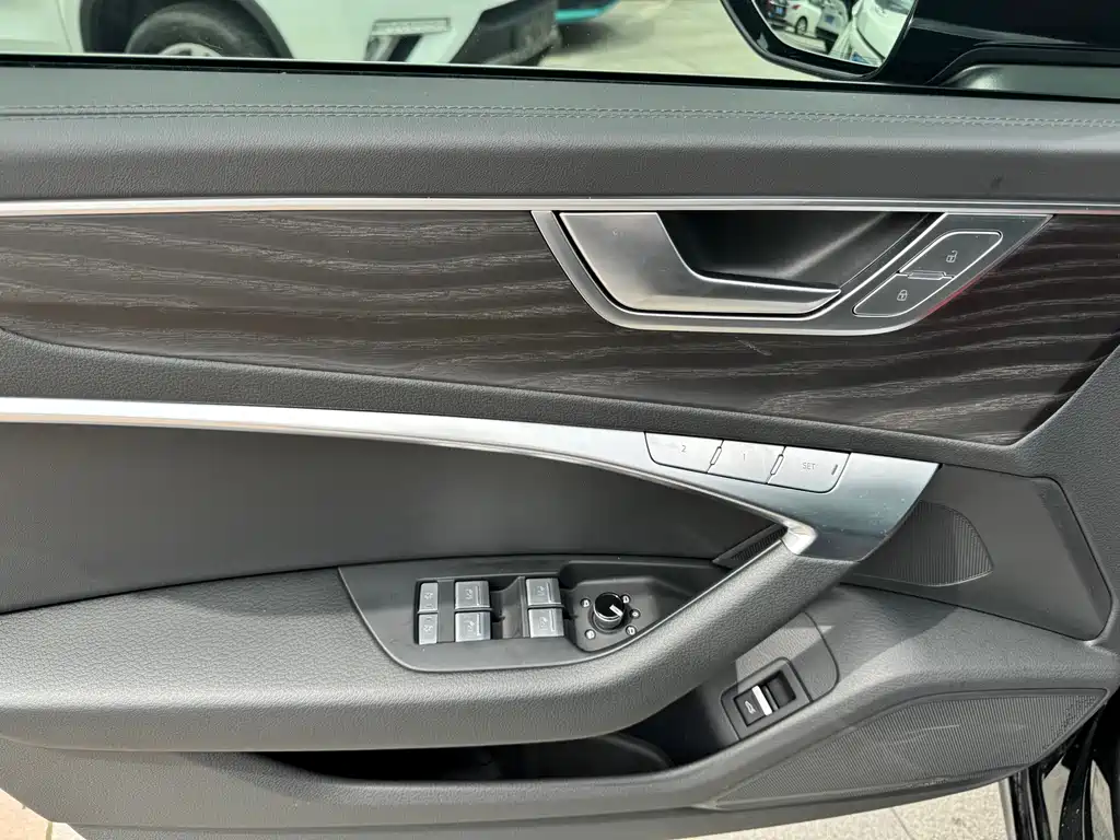 Audi A6L 2024 45 TFSI quattro