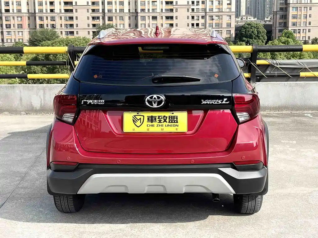 Toyota Yaris L — миниатюра 4