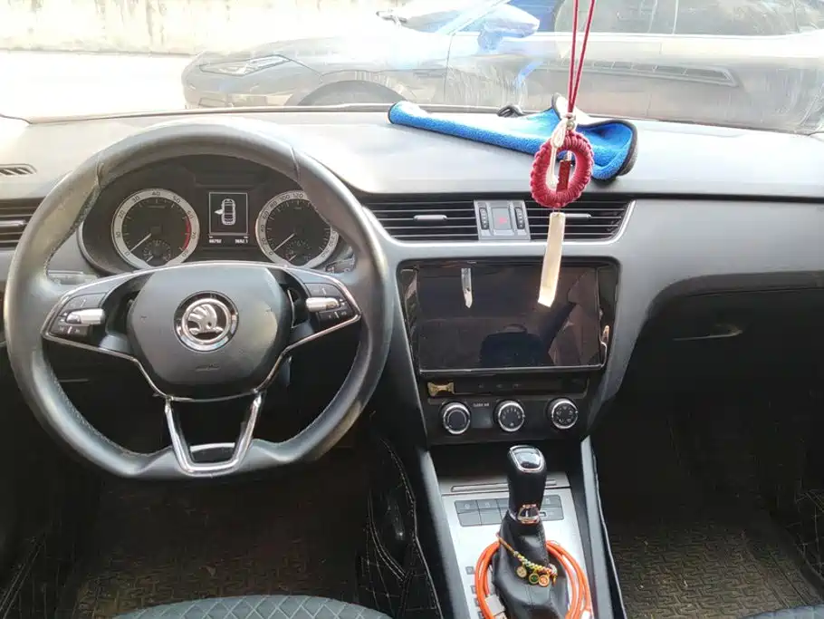 Skoda Octavia — миниатюра 12